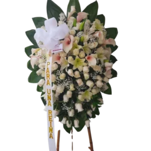 Luz y Recuerdo – Arreglo Fúnebre de Flores Blancas